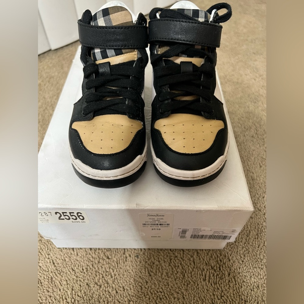 Burberry shoes